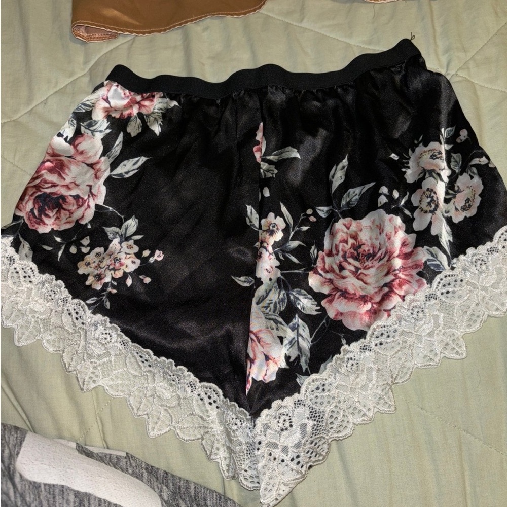 Silky pajamas bottoms